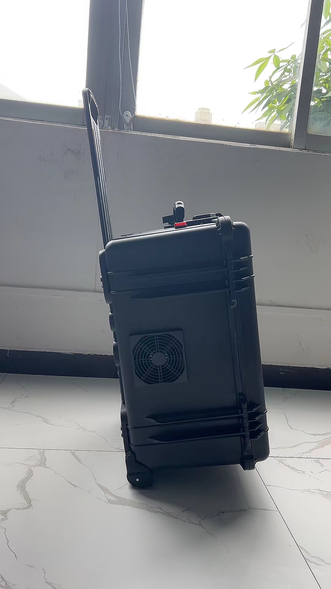 天安乡手拉箱型移动通信干扰器